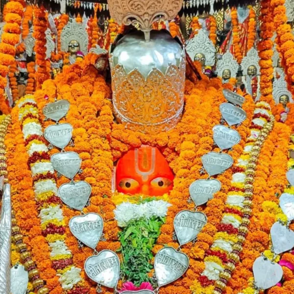Ayodhya Hanuman Garhi Ghumo Yatri
