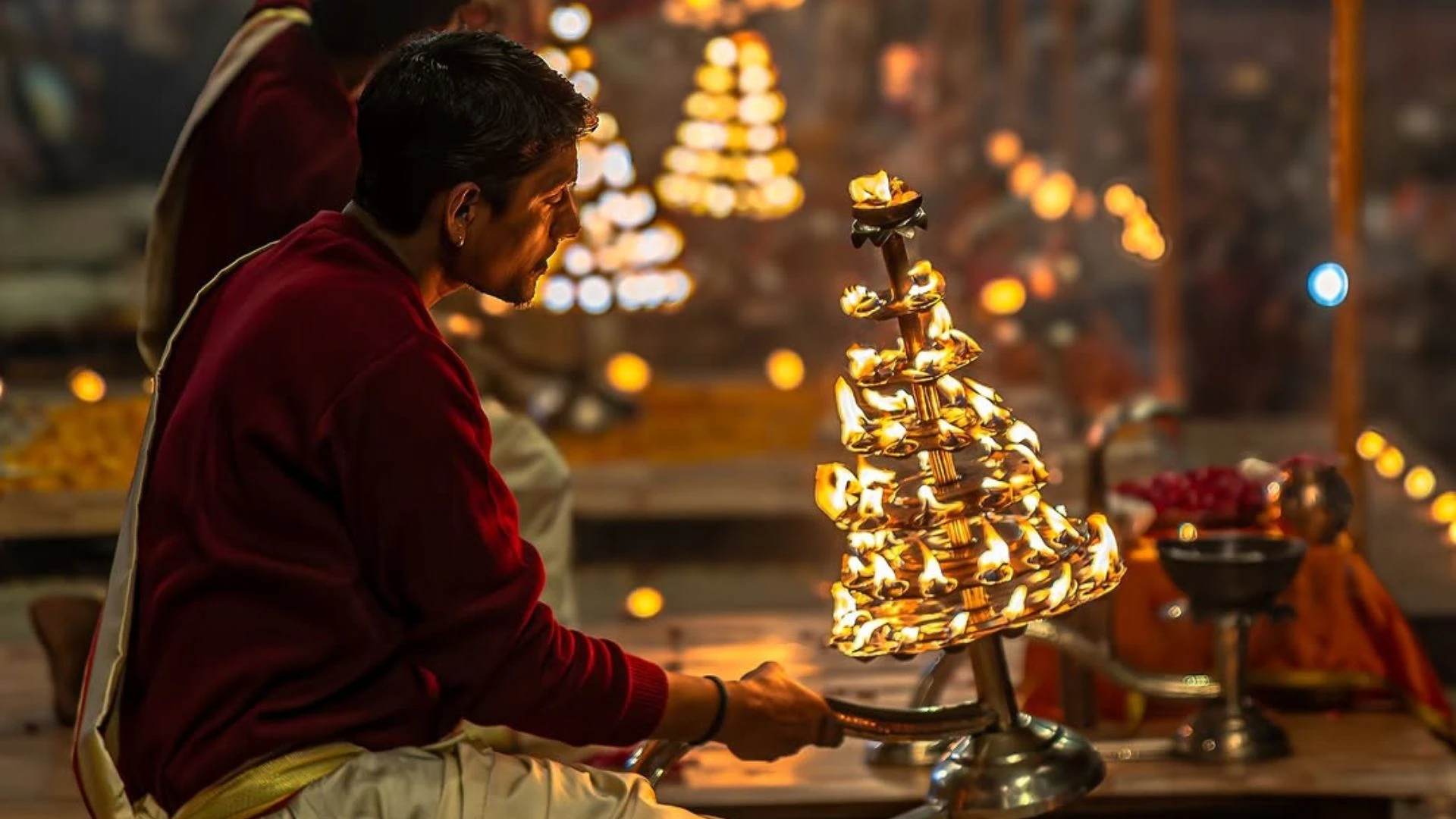 Varanasi 1 Day Tour – Kashi Vishwanath & Ganga Aarti (Divya Darshan)
